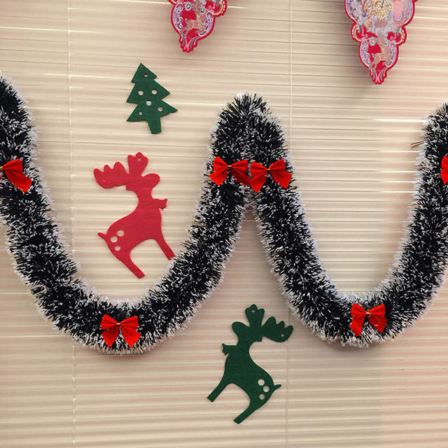 Christmas Garland Wall Décor