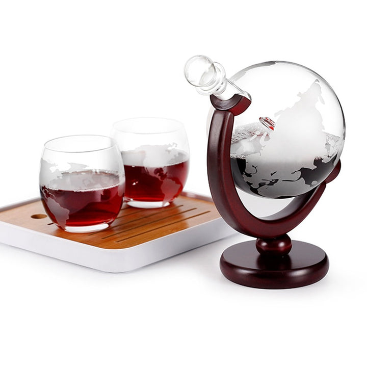 Globe Wine Aerator Glass Set